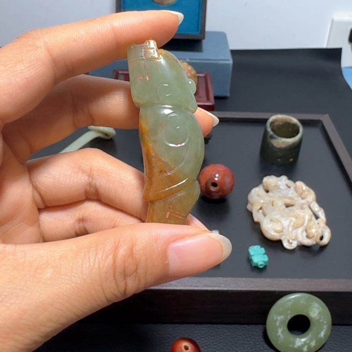 老***头和田玉未镶嵌颈饰