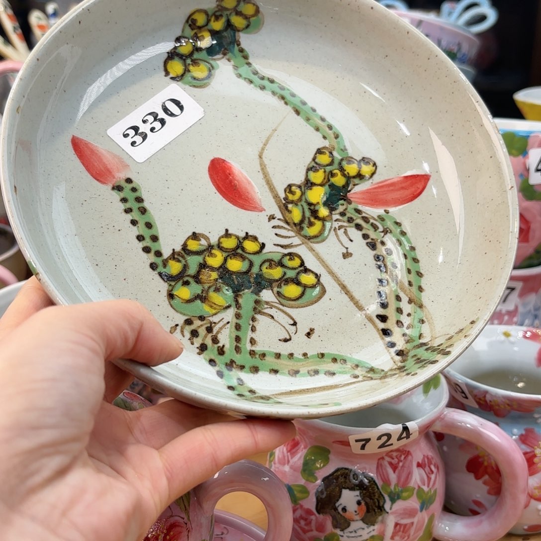 瓷片兔兔盖茨。兔兔好