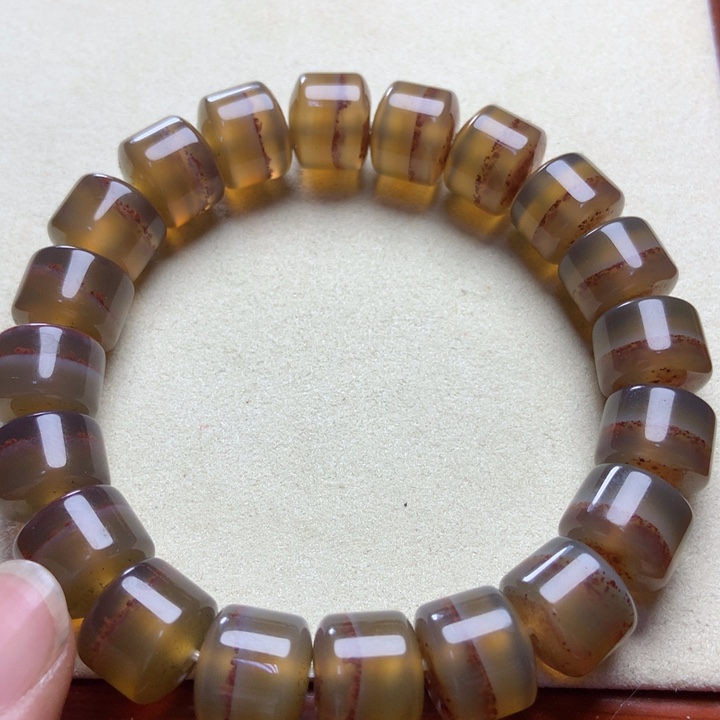 玛瑙/玉髓手串未镶嵌香槟冰 紫砂一线刺景