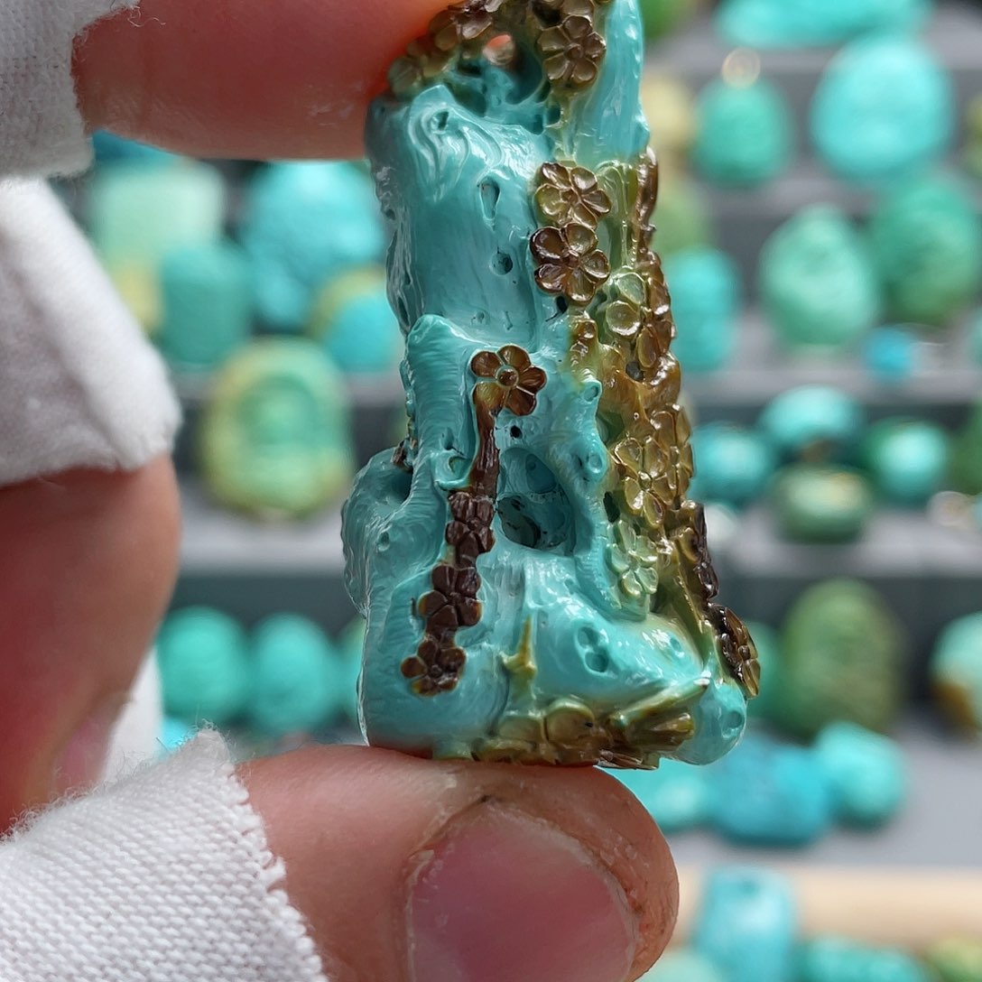 绿松石颈饰未镶嵌