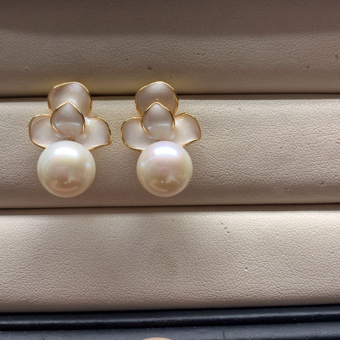 未镶嵌淡水珍珠耳饰