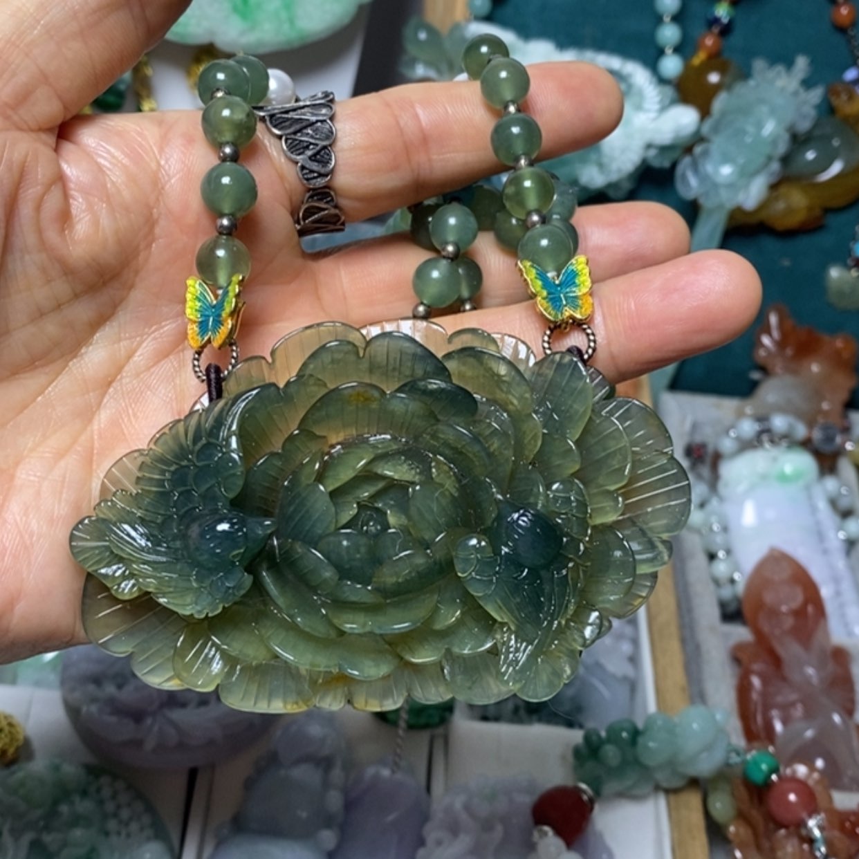 【闪购商品】翡翠吊坠(赠链)未镶嵌