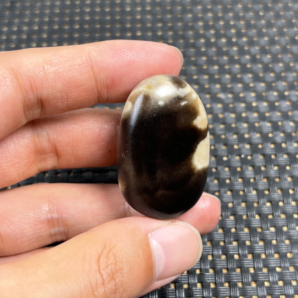 男士和田玉吊坠籽玉薄疆皮红糖原石意境熊猫图案俏色巧雕项坠老熟