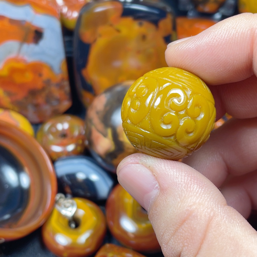 啊***对玛瑙/玉髓未镶嵌颈饰