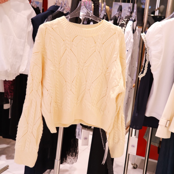 湖南 她之蝶 1234004 秋冬小个子温柔风奶系软糯针织