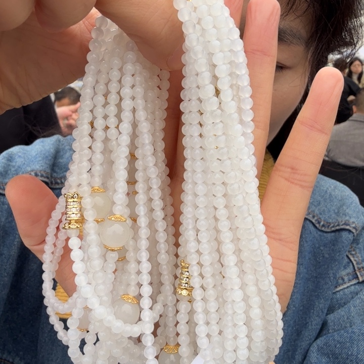 和田玉未镶嵌颈饰赵姐高冰白4多样性发一条