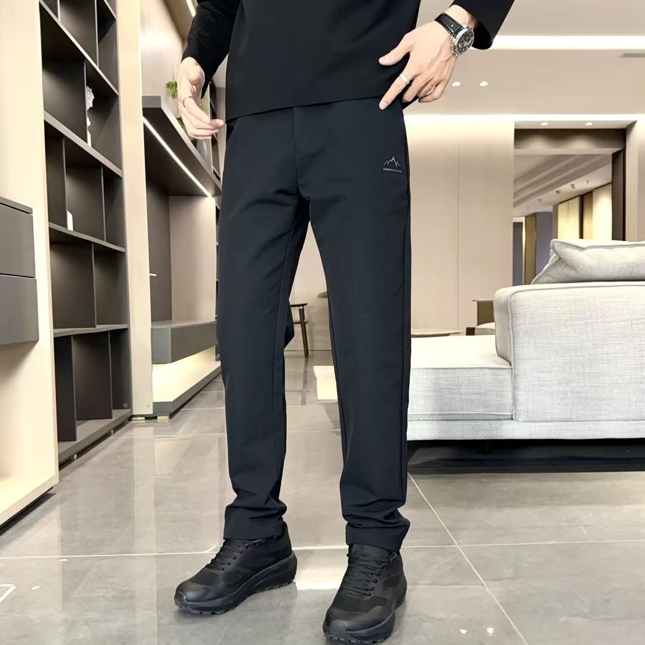 【雪山】软壳冲锋裤新款2025年户外季新款直筒裤百搭弹力男士