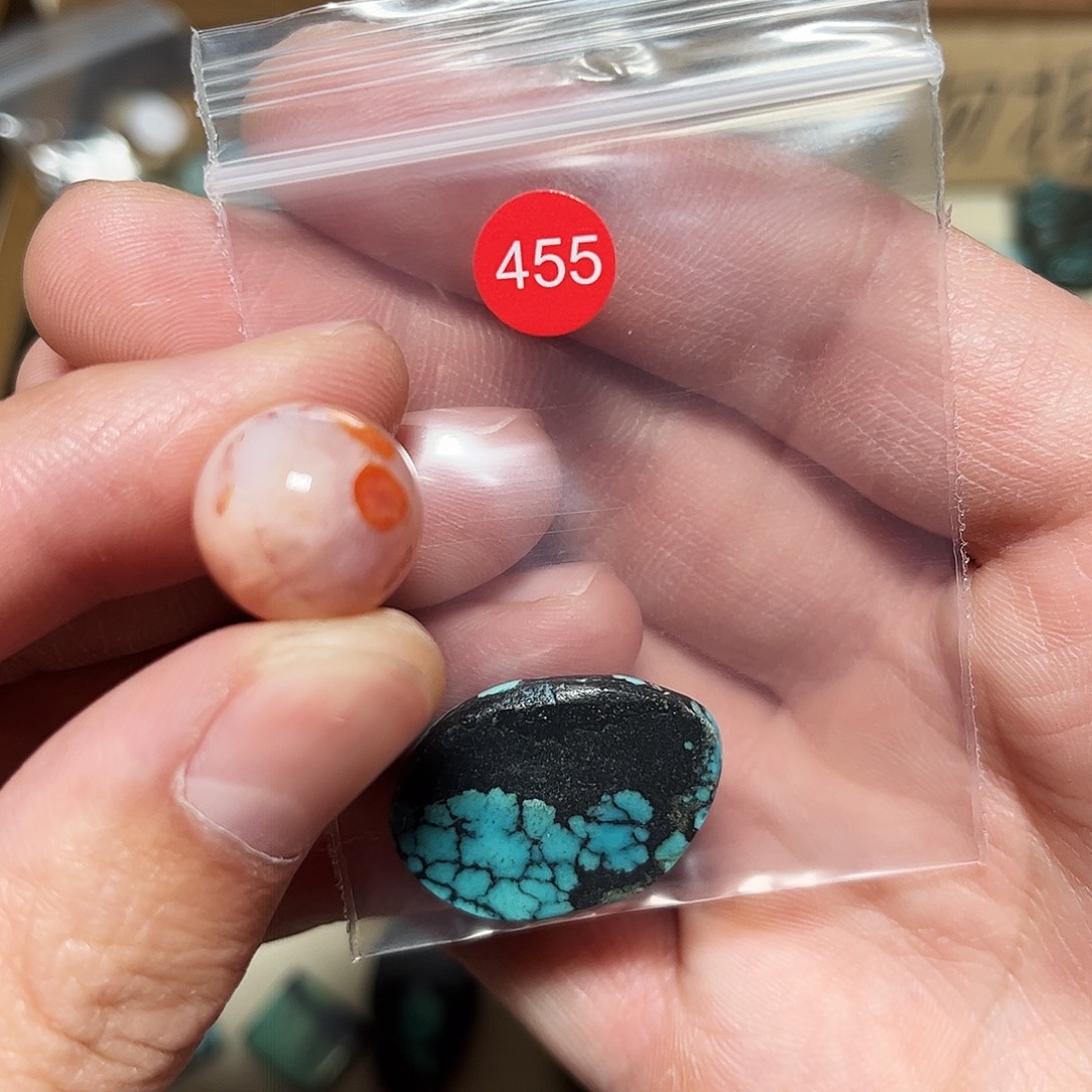 咚***拉南红玛瑙未镶嵌珠宝奇石