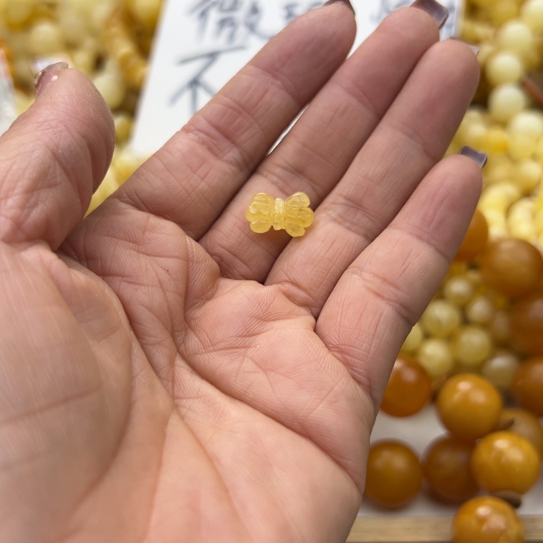 琥珀珠宝奇石未镶嵌