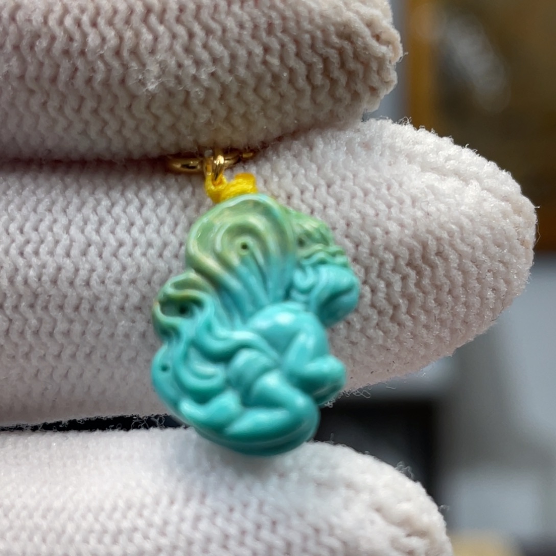 绿松石未镶嵌挂件