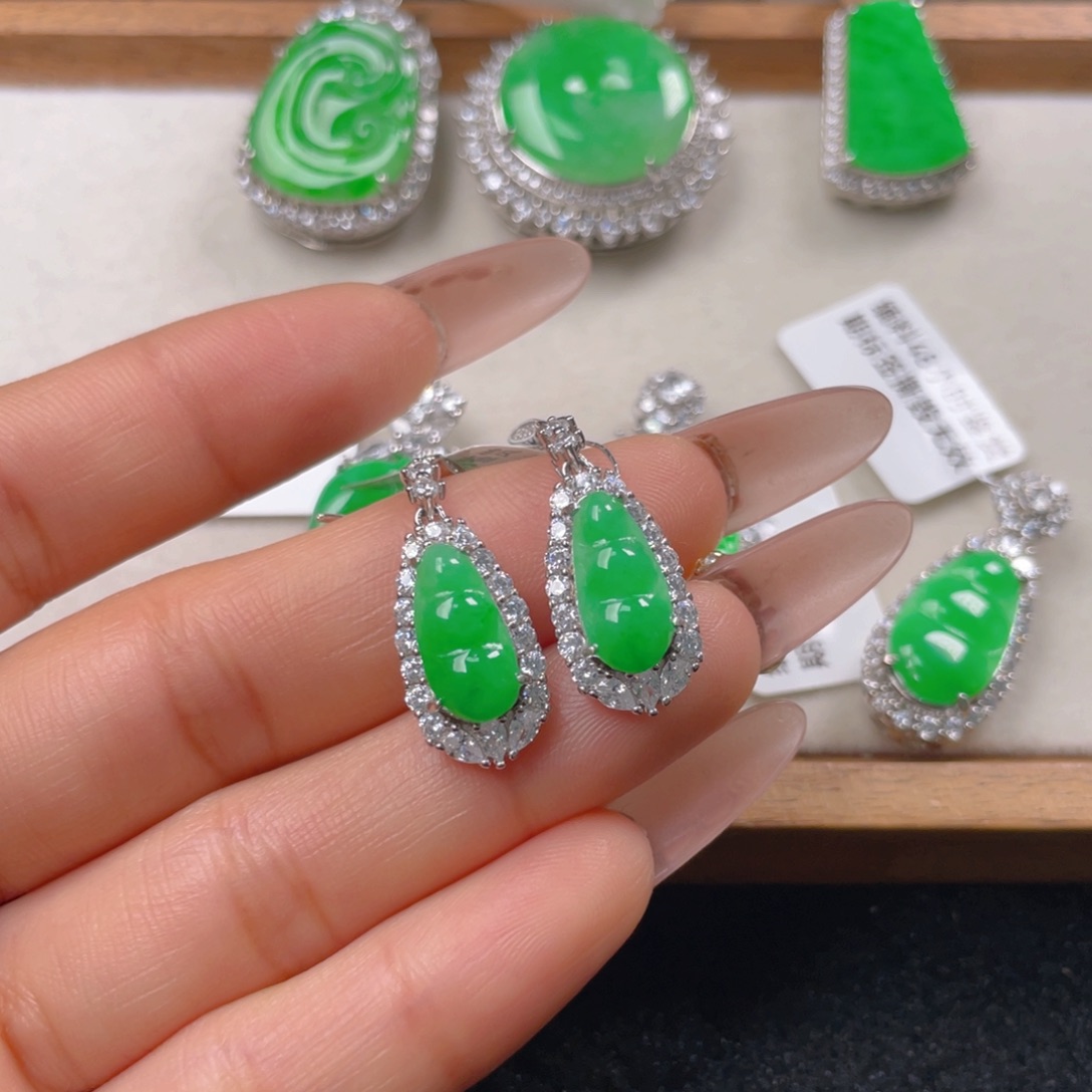 翡翠耳饰银S925镶嵌翡翠