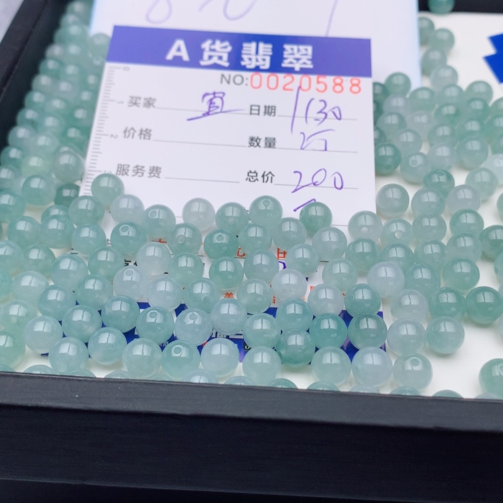 宜****翡翠未镶嵌手链多样性