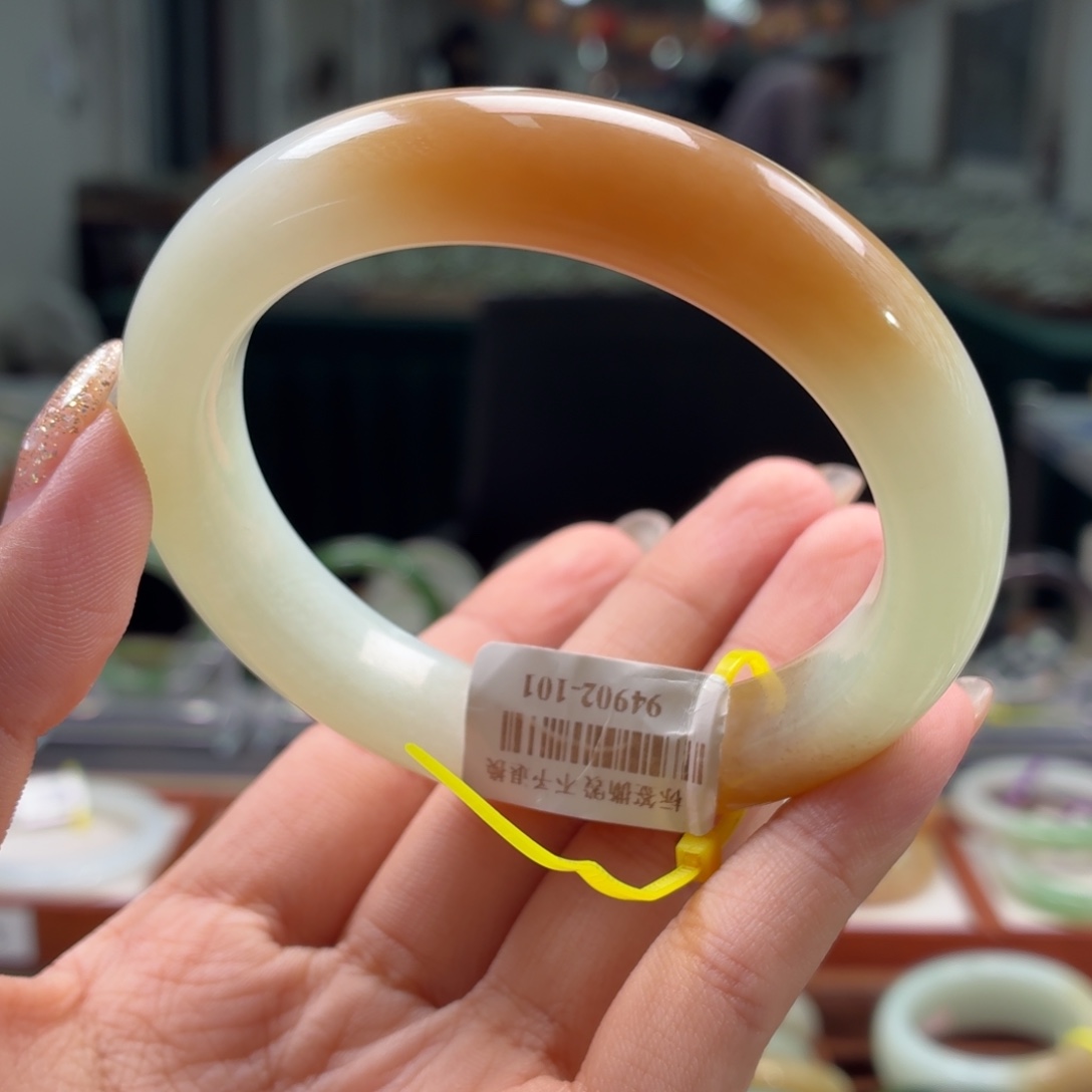 和田玉手镯未镶嵌5657