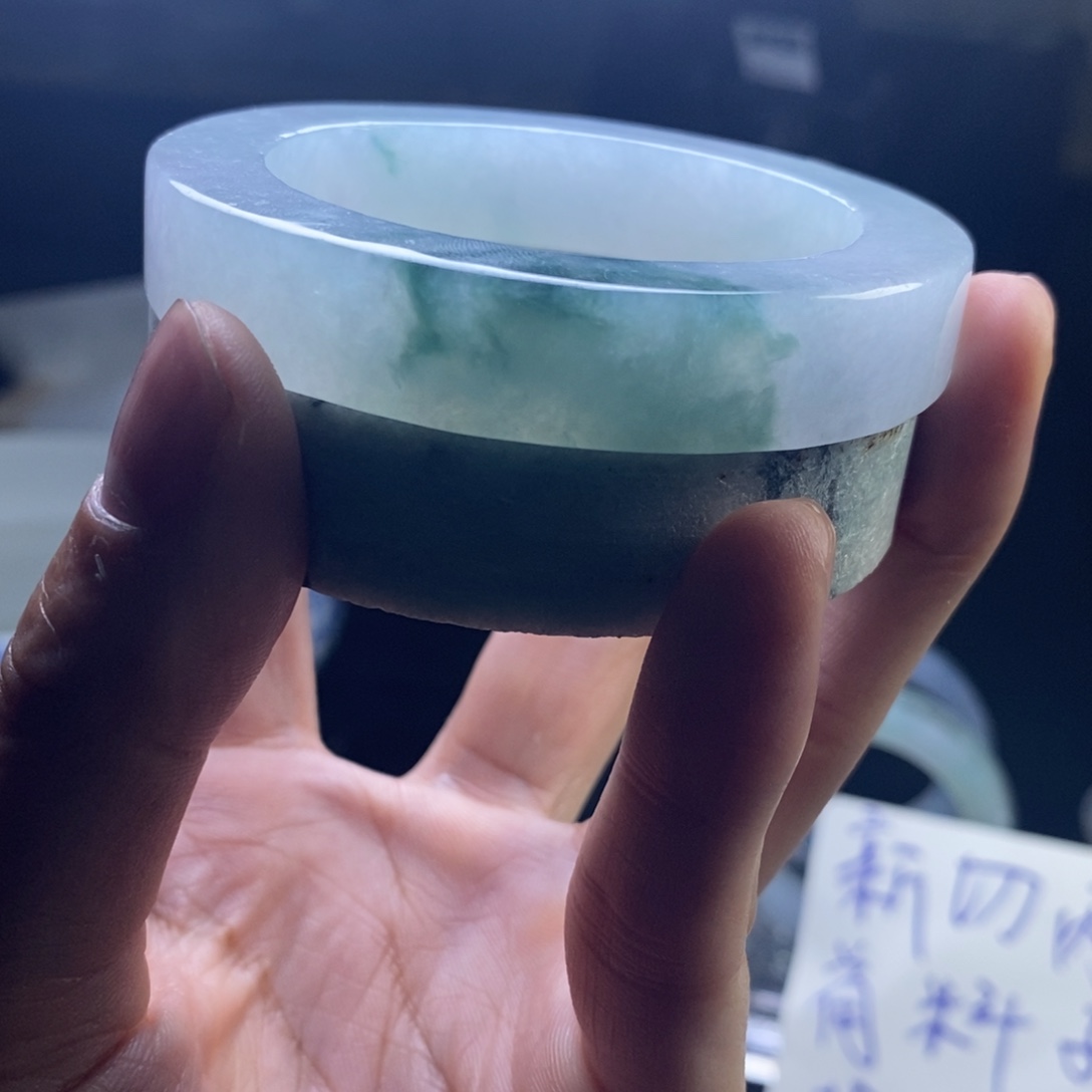 一***一定制翡翠未镶嵌毛胚发一个
