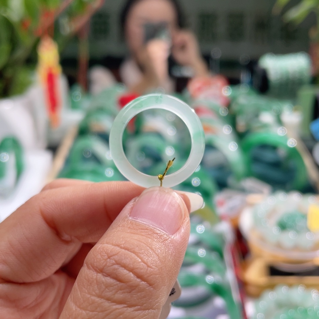 石英质玉戒圈未镶嵌