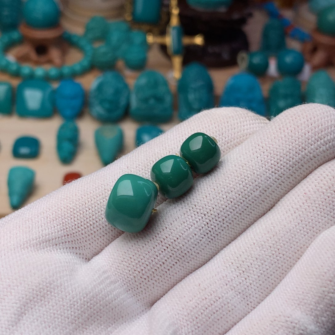 绿松石珠宝奇石未镶嵌于***家