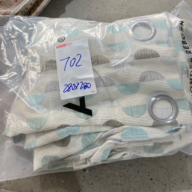 《小芳》702单片约280*280 窗帘 免打孔发一个