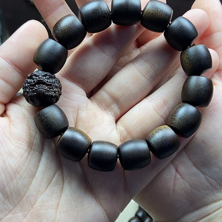 沉香手串天****帅越南芽庄白奇楠沉水老料桶珠1.4
