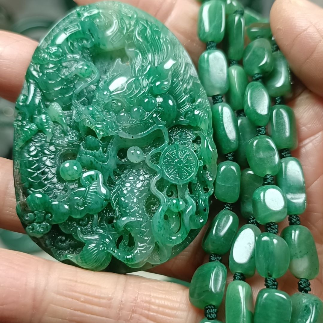 独山玉挂件未镶嵌福*