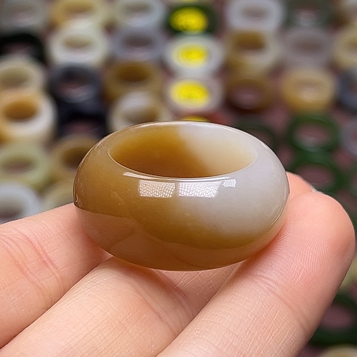 和田玉未镶嵌戒指20.8金山糖白