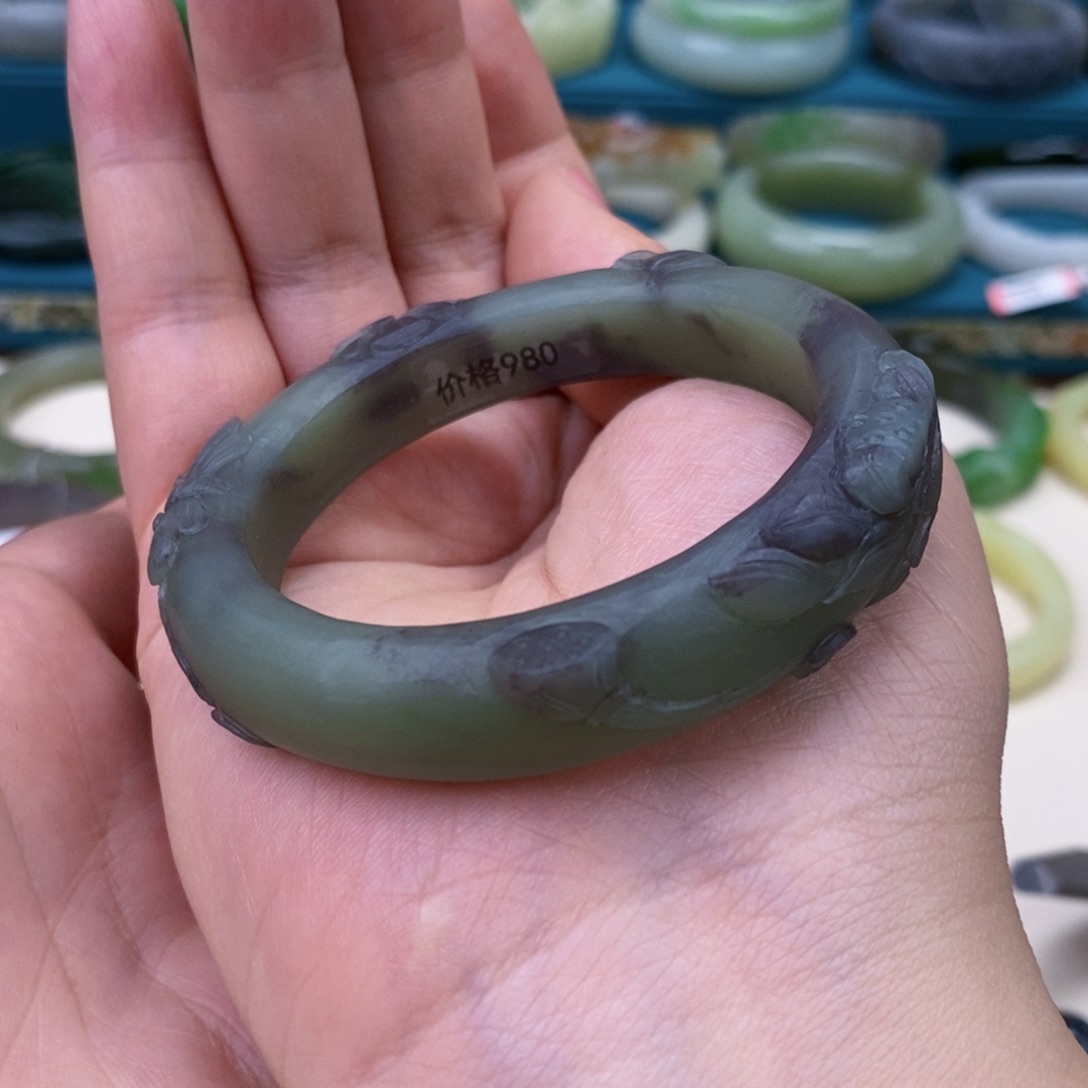 和田玉手镯53.7定制未镶嵌