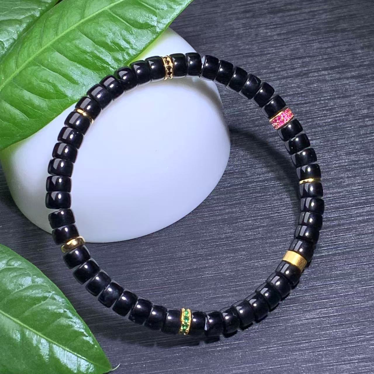 黑玛瑙精工直切药片手串设计款5.5mm