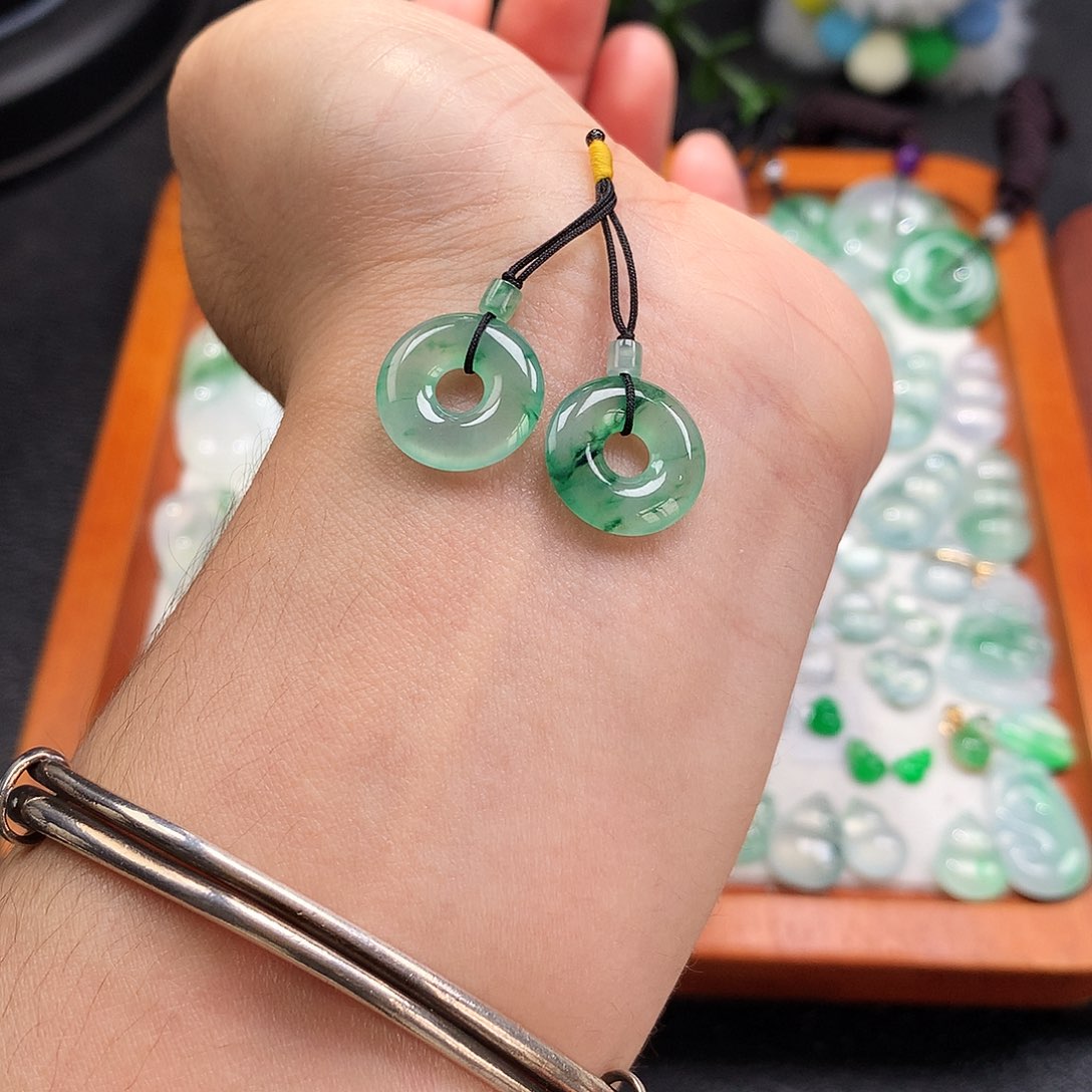 吊坠(不含链)未镶嵌翡翠甜甜圈