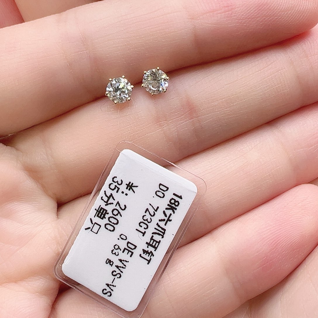 实验室培育钻石套链18K金镶嵌单颗35分，六爪耳钉k黄