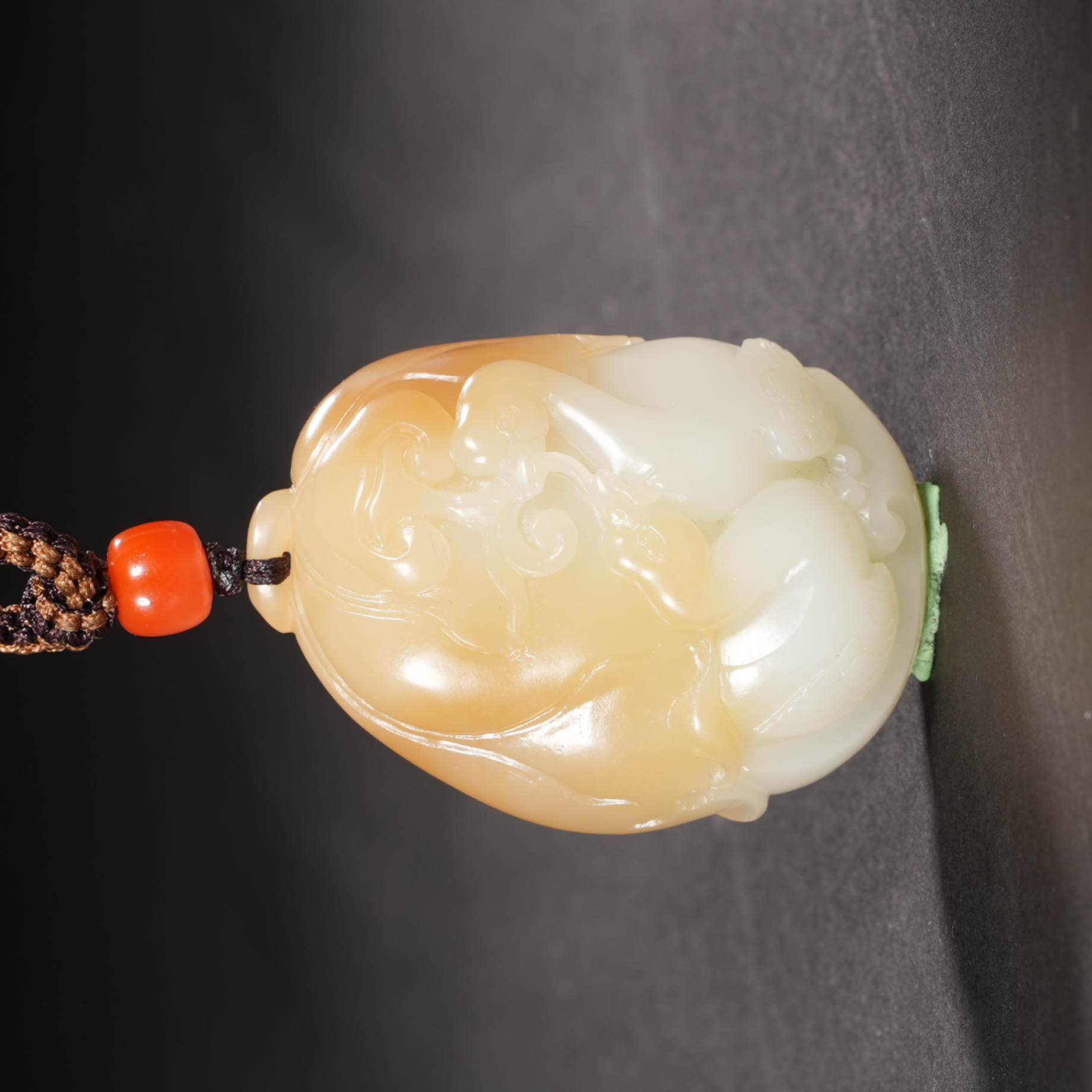 lot31新疆且末糖如意挂件/保利拍卖