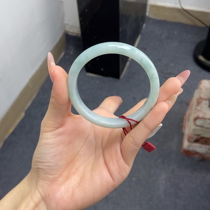 翡翠未镶嵌手镯55圈口