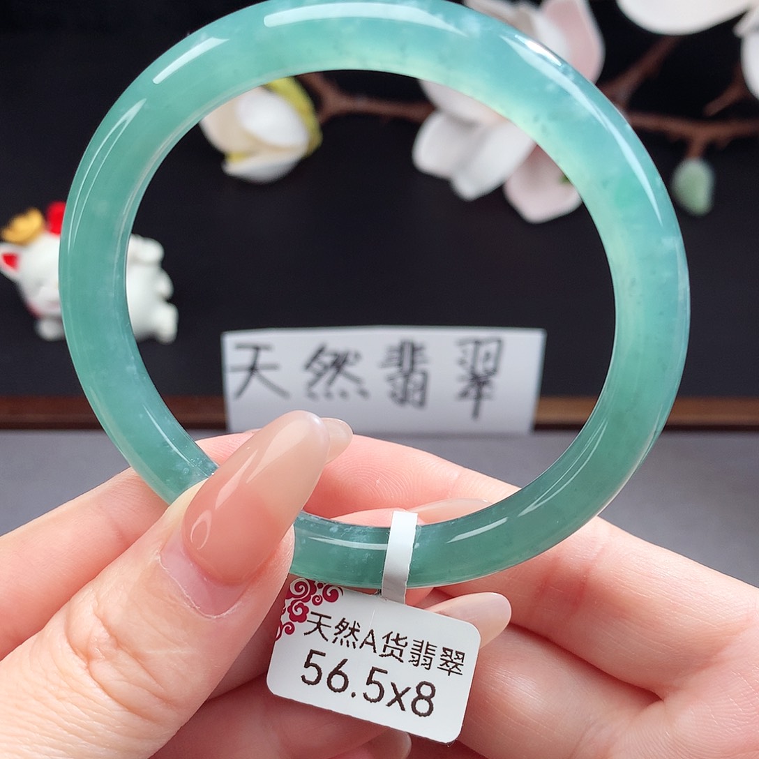 翡翠手镯（圆镯）未镶嵌