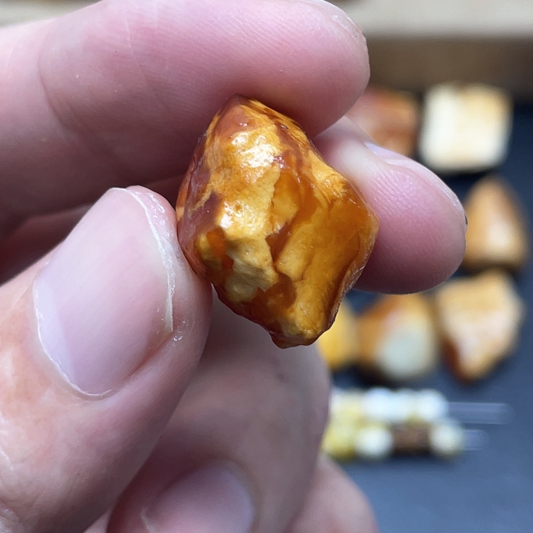 未镶嵌定制琥珀定制