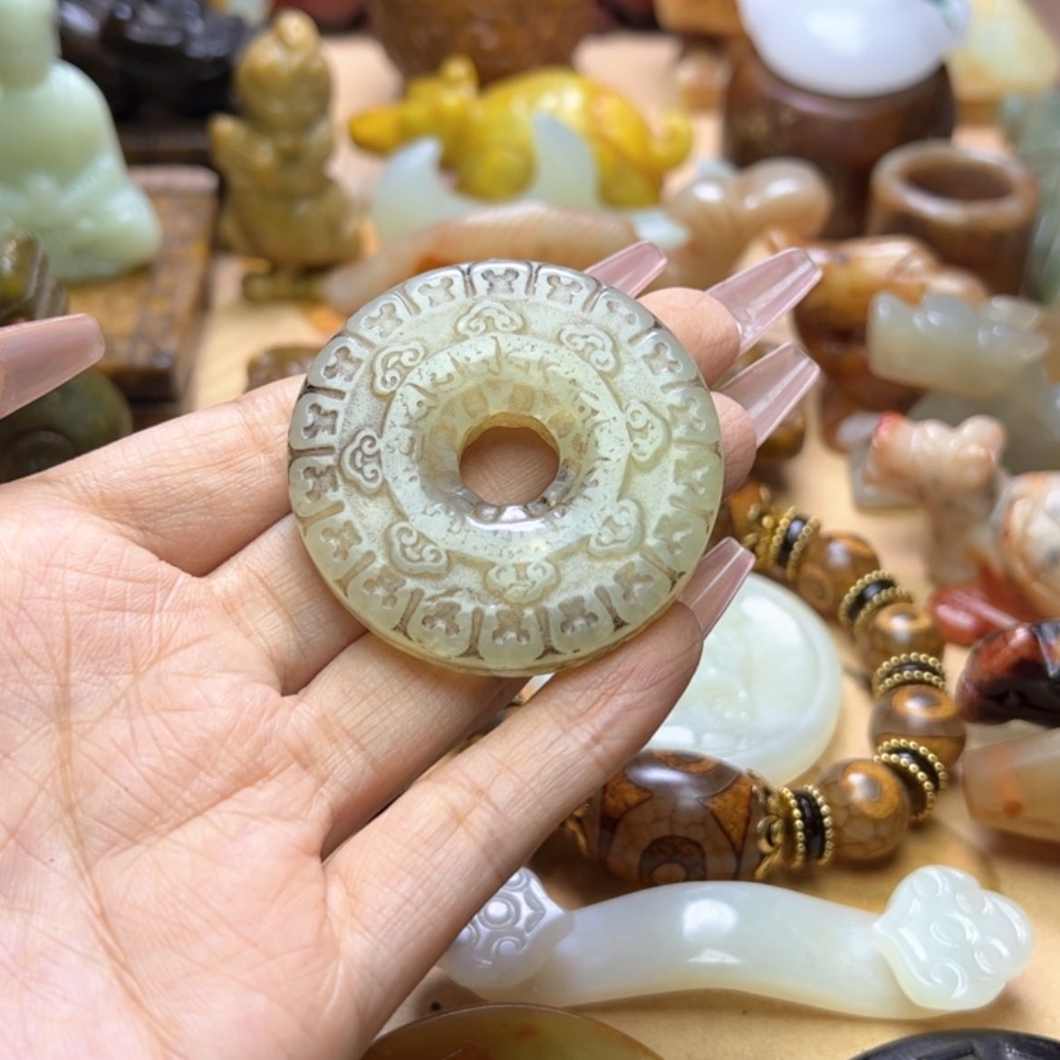 【闪购商品】蛇纹石玉颈饰未镶嵌