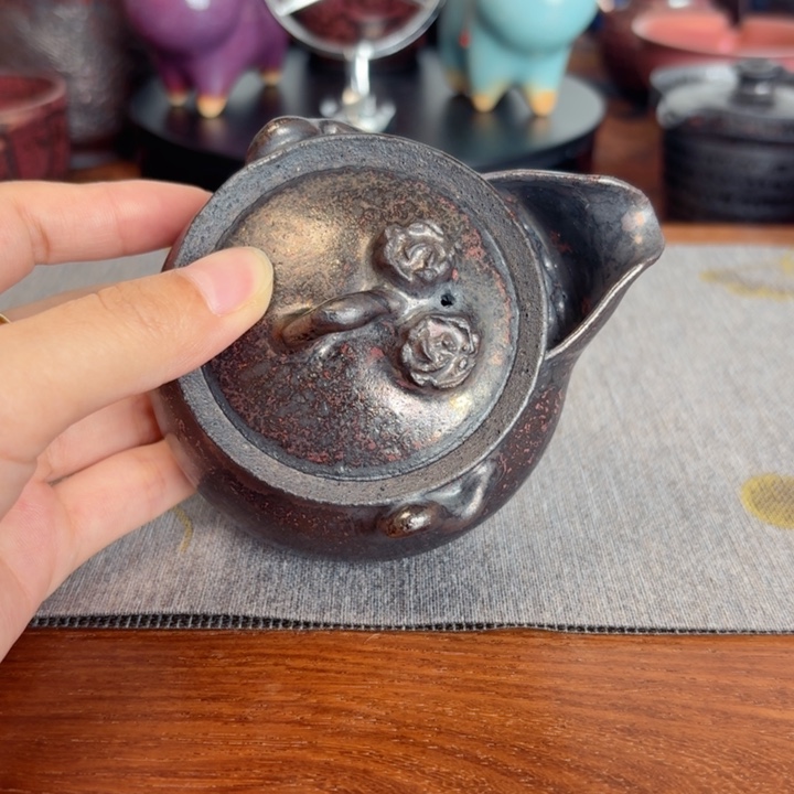 003黑砂传统工艺宝瓶
