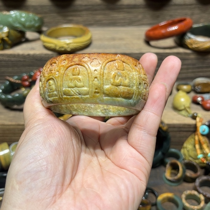 英***英岫岩河磨玉（透闪石质玉）未镶嵌手镯