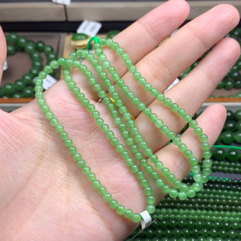 【闪购商品】颈饰未镶嵌和田玉（碧玉）j**g4