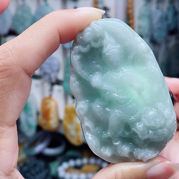 翡翠未镶嵌颈饰翡翠