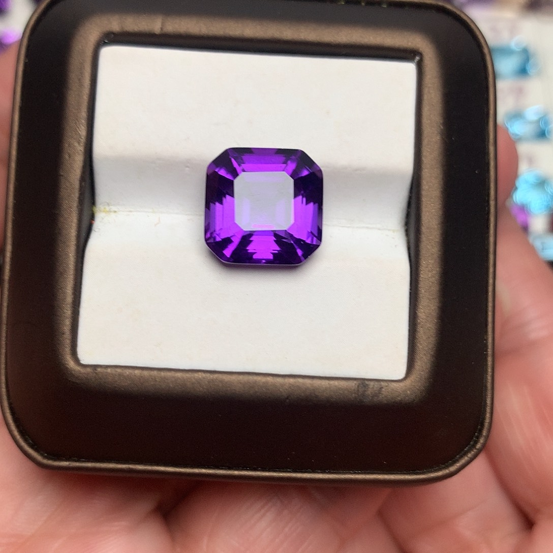 紫晶珠宝半成品未镶嵌正方形精美浓郁型阿斯切卡12毫米福利价