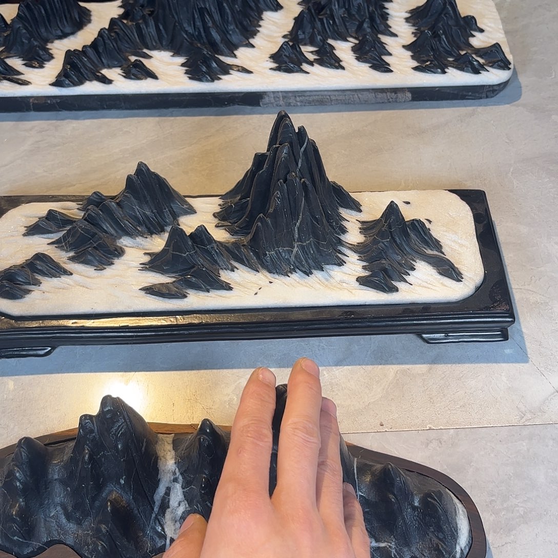 梵***生灵璧石手工雕刻奇石摆件