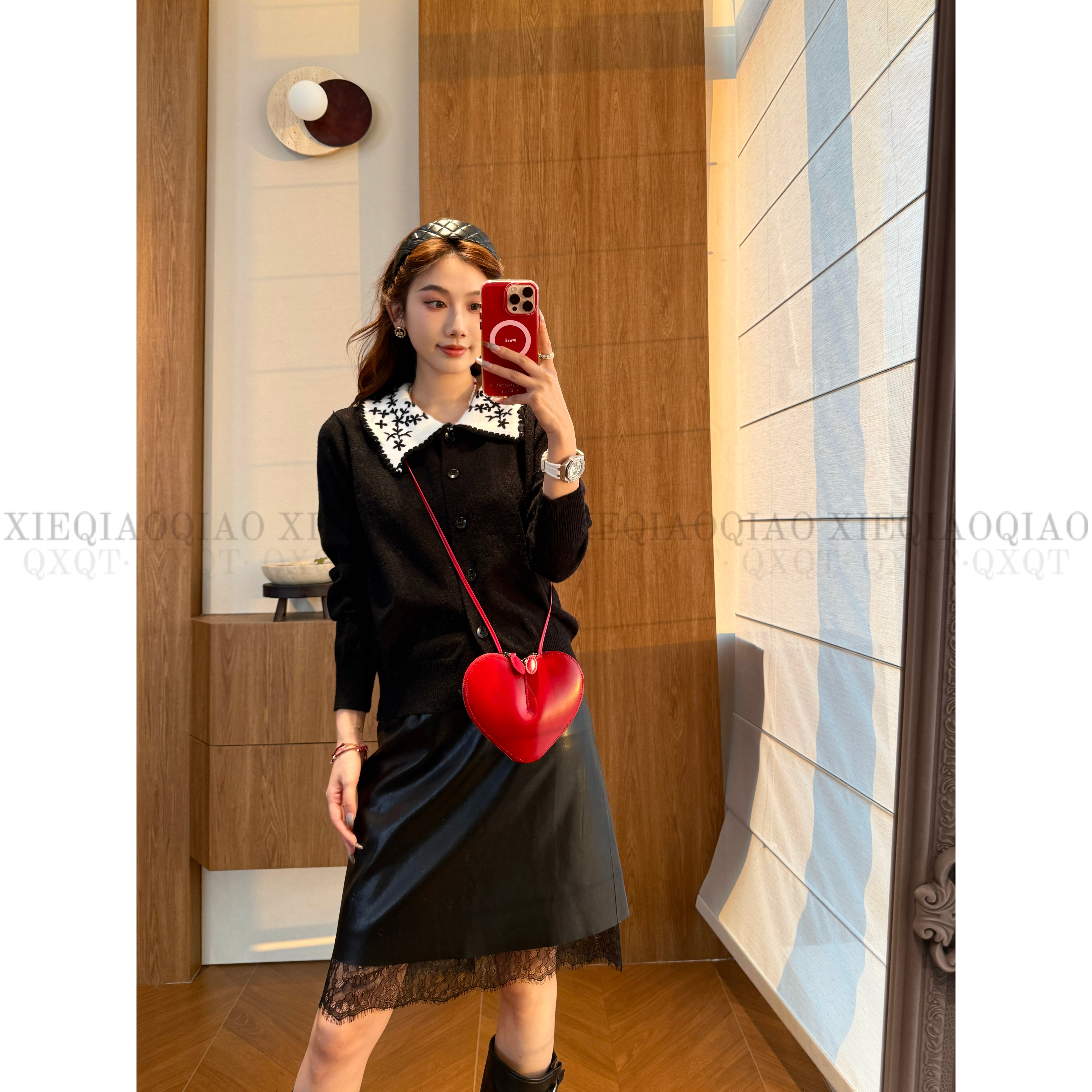 谢荞荞「花房漫叙」秋冬季款法式娃娃领重工刺绣单排扣宽松针织开衫