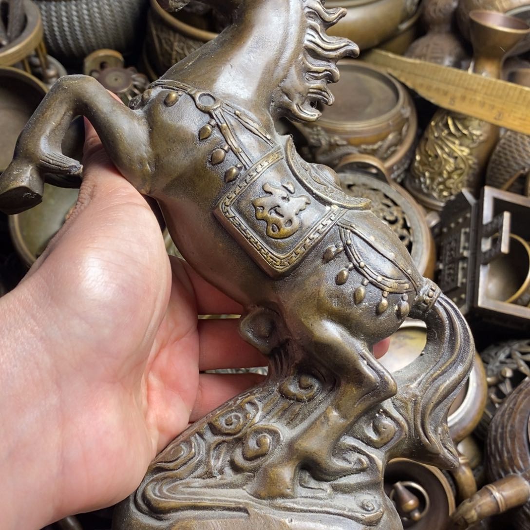 精美铜器做工精良