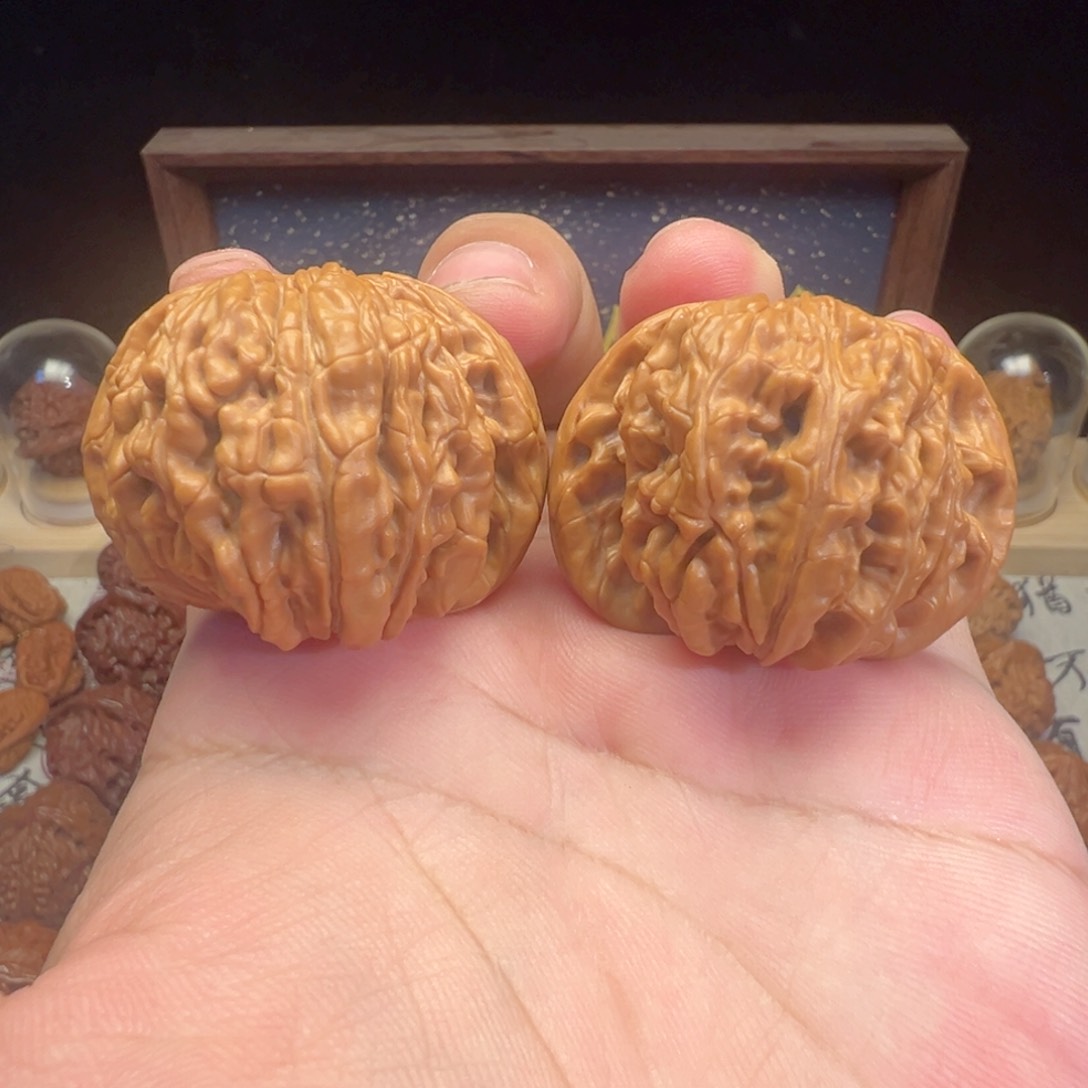 文玩核桃把件四座楼体验对（修）