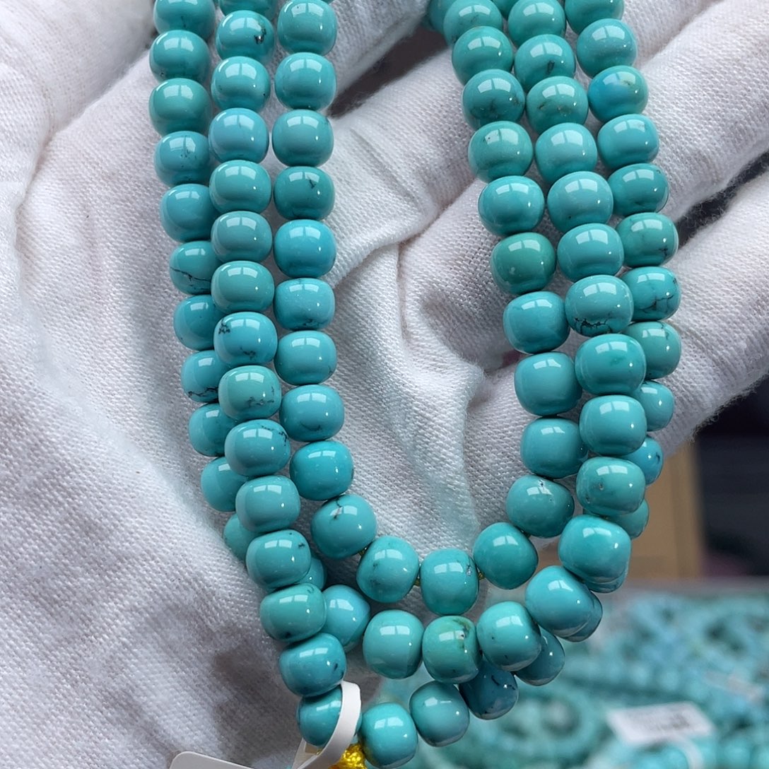 隔***律绿松石未镶嵌珠宝奇石