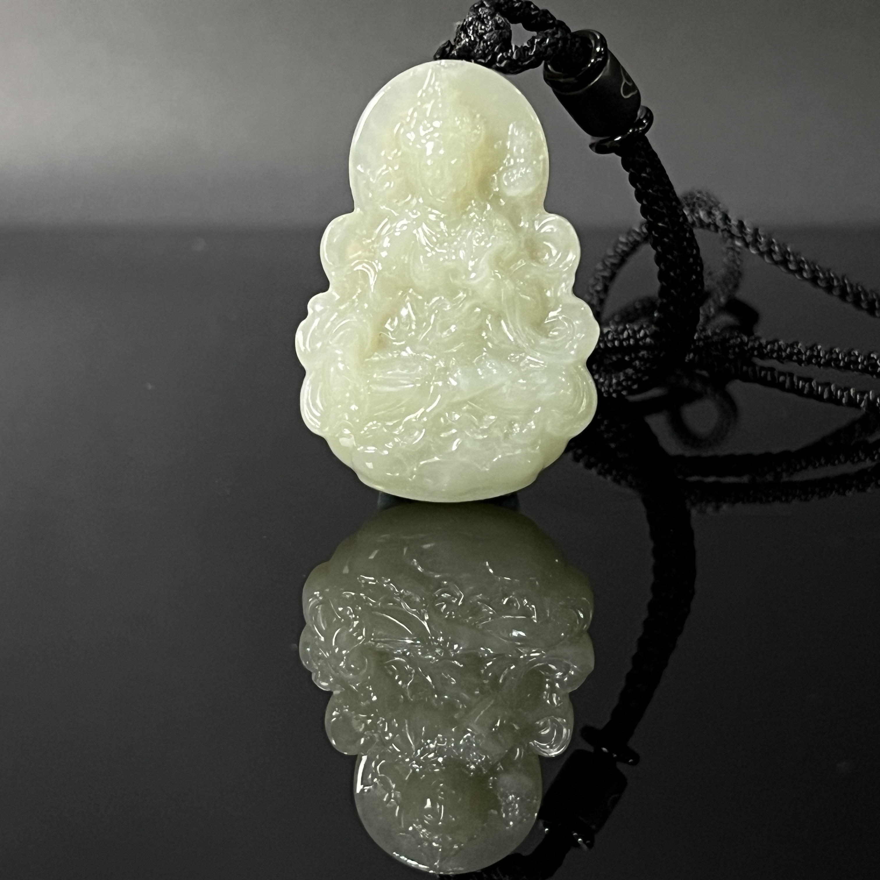 1208GC6655和田玉挂件