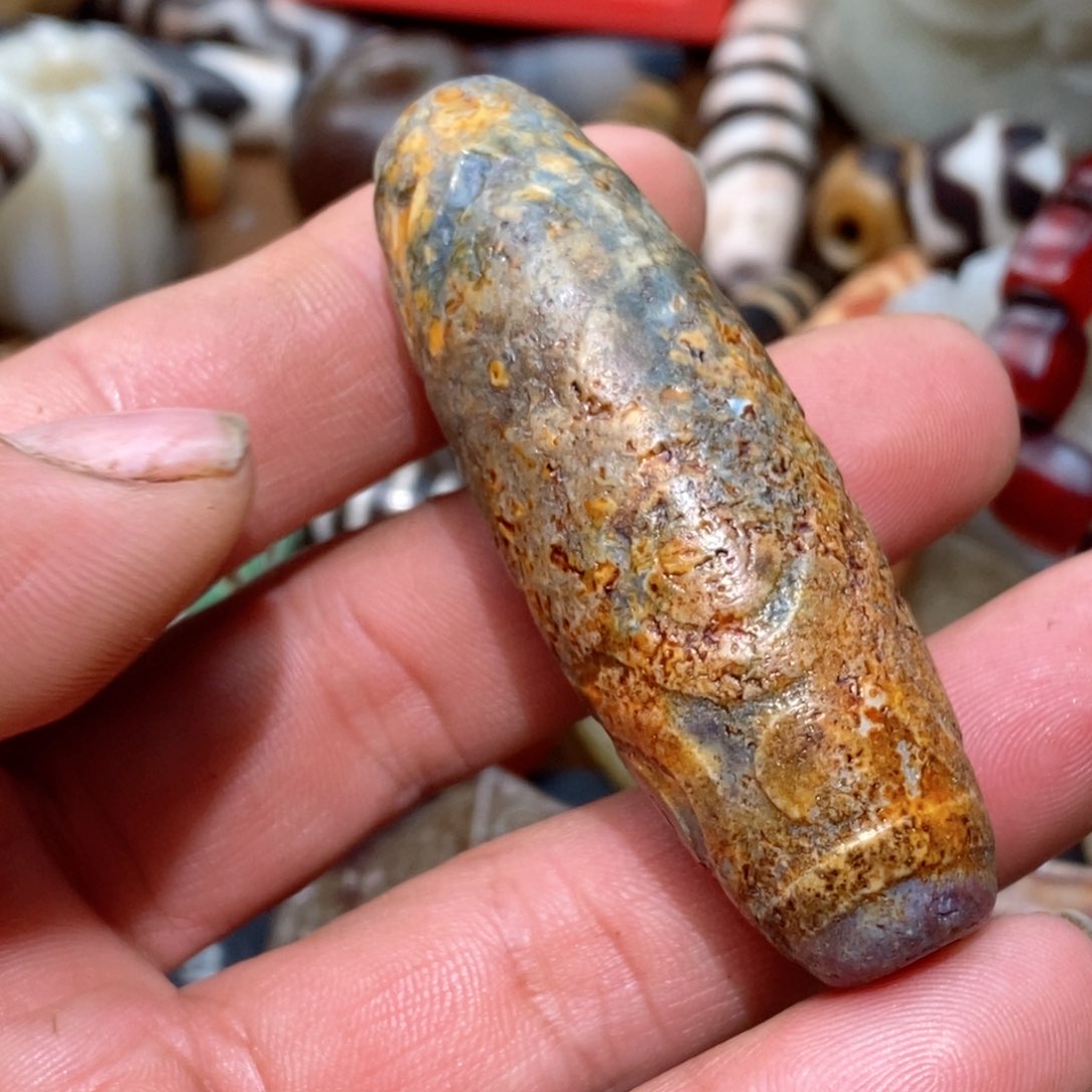 DIY琉璃珠子的颜色也很漂亮的