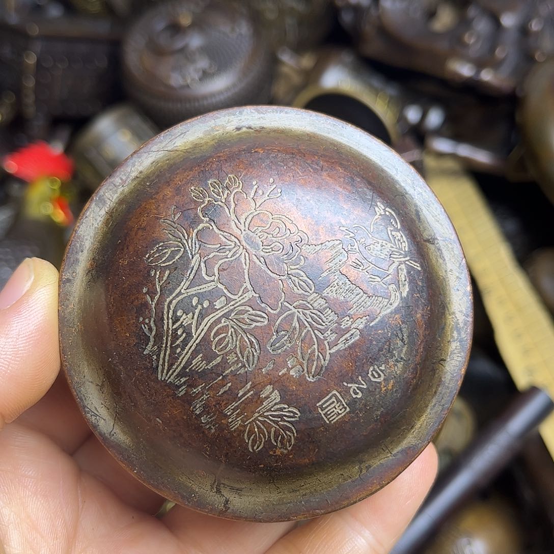 精美铜器，做工精致