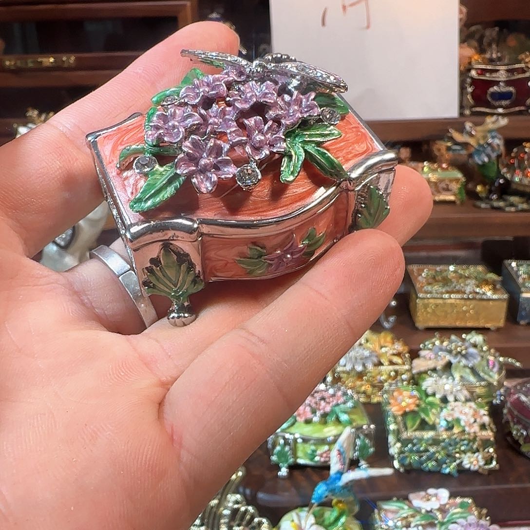 手工制品请勿吹毛求疵