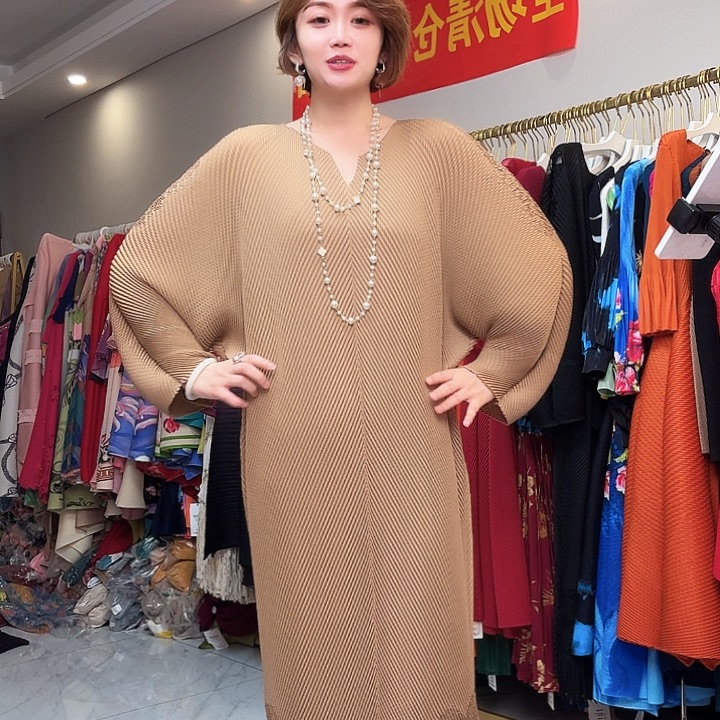 背心褶皱大码连衣裙