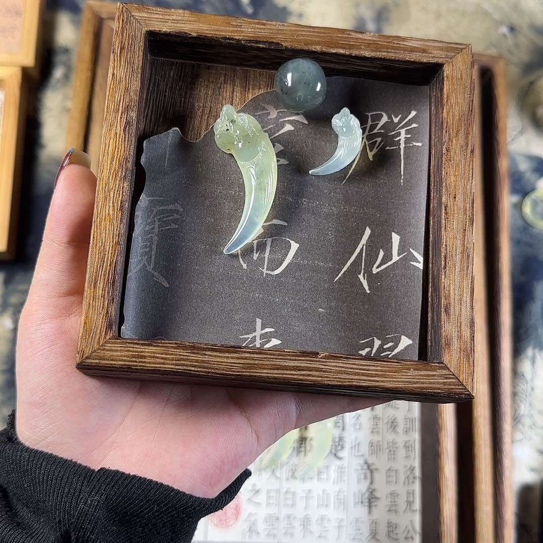 饿***饭葫芦未镶嵌定制蛇纹石玉