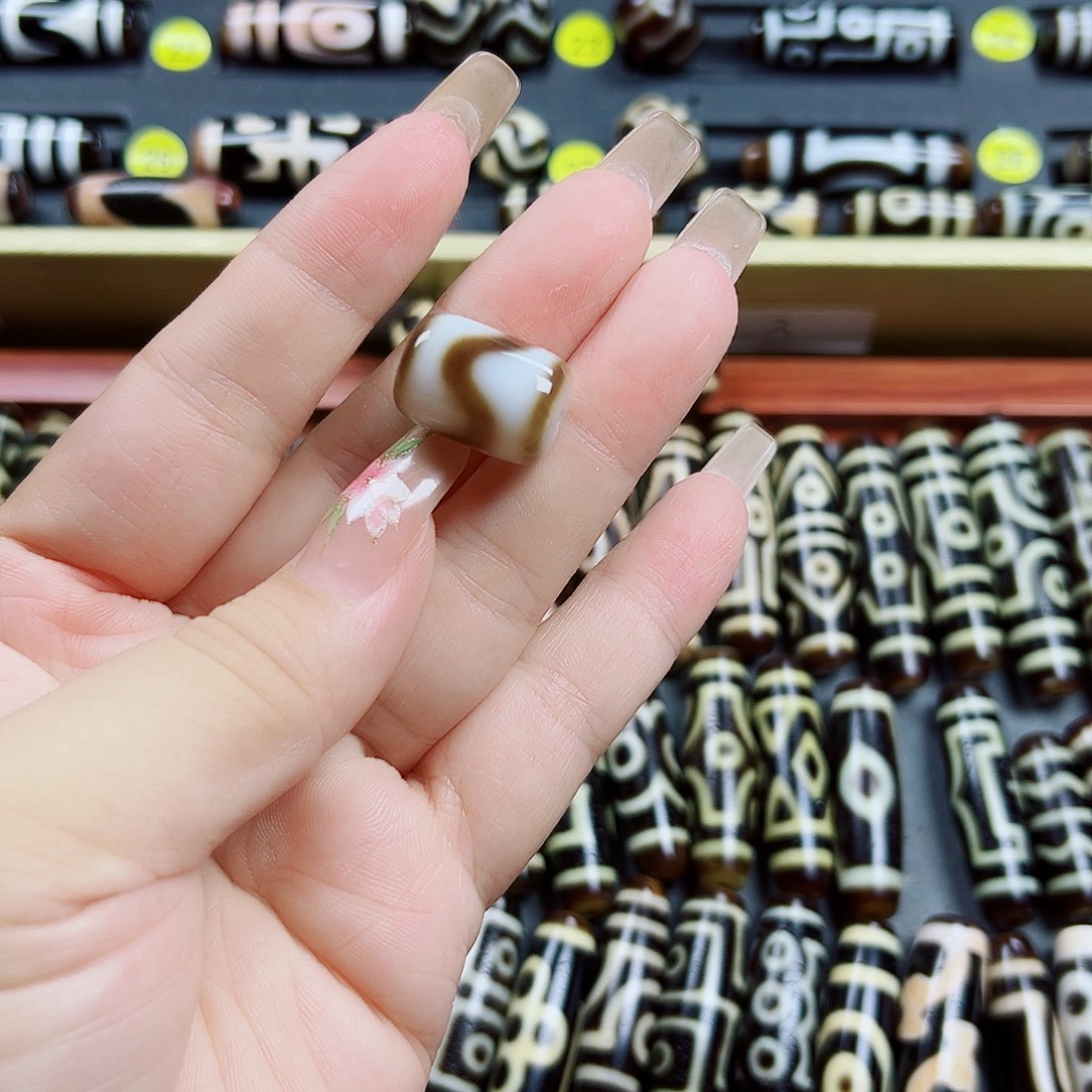 未镶嵌颈饰玛瑙/玉髓